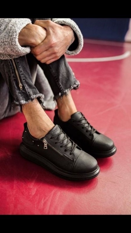 Shop the best men's shoes that combine style and comfort.