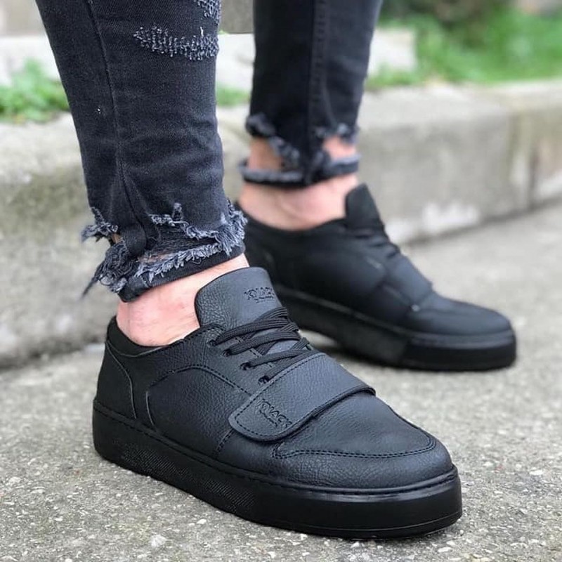 Shop the best men's shoes that combine style and comfort!