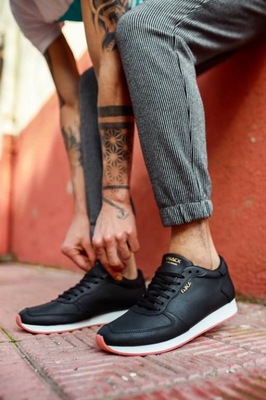 Men's casual shoes in great colors and modern designs