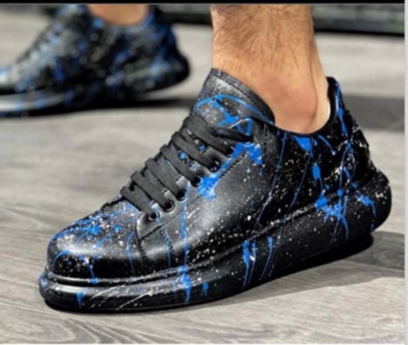 Shop the perfect men's casual shoes for you.