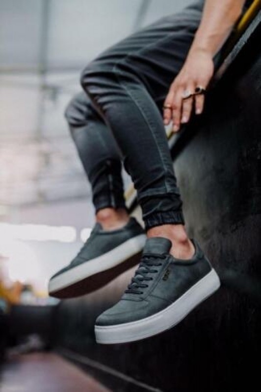 Men's casual shoes in great colors and modern designs