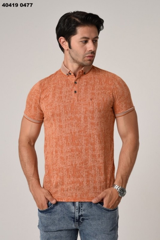 Men's polo shirt with bold design: unique color and trendy pattern.