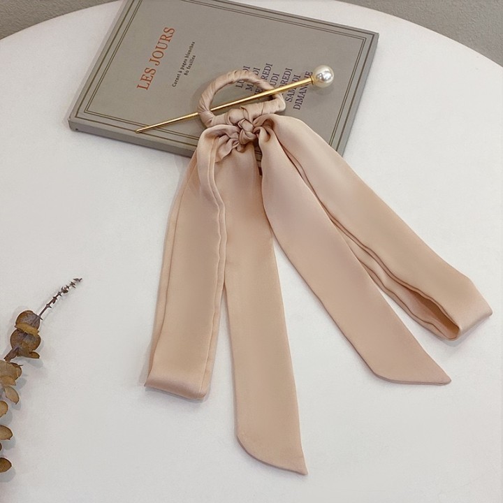 Soft hair clip with stylish ribbons