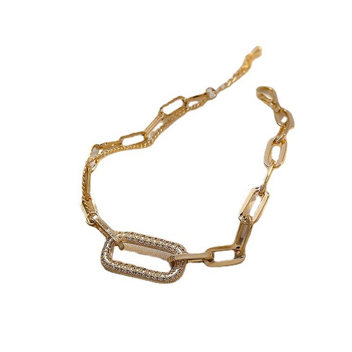 Refined femininity bracelet