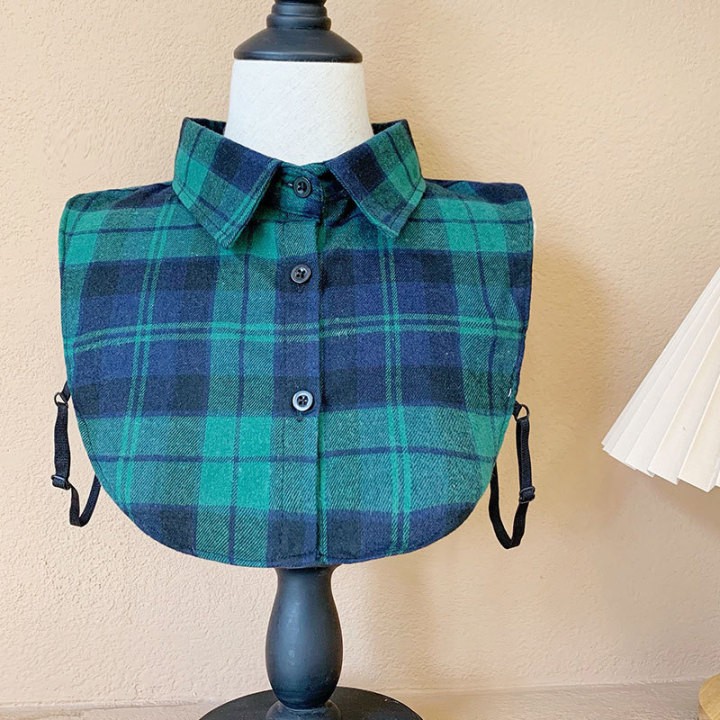 Green check collar: a touch of nature and style