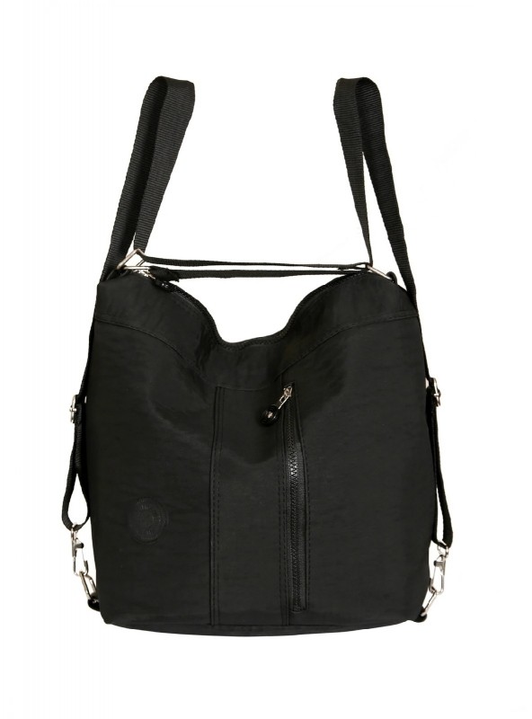 Freedom of movement: a black bag that transforms into a shoulder or back in style