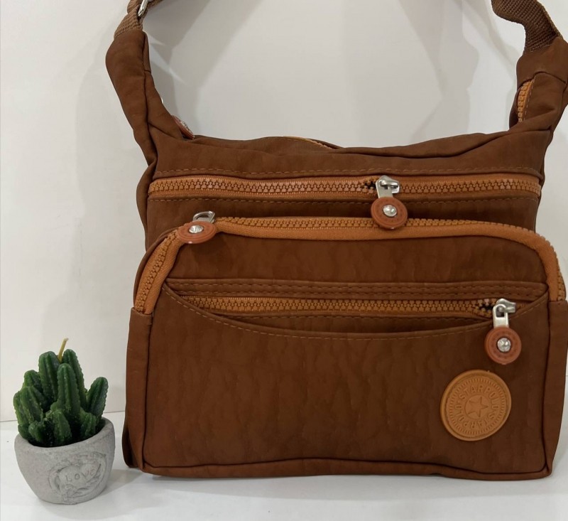 "Neutral brown bag: your stylish companion anytime, anywhere