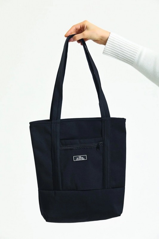 Style at your fingertips - Via Blanche Collection Black Bag