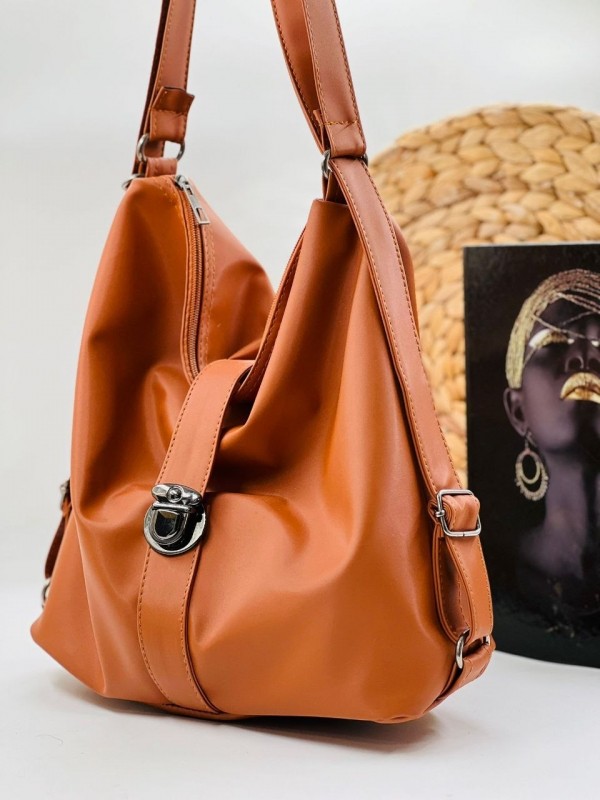 A touch of warmth - 2-in-1 caramel backpack and shoulder bag