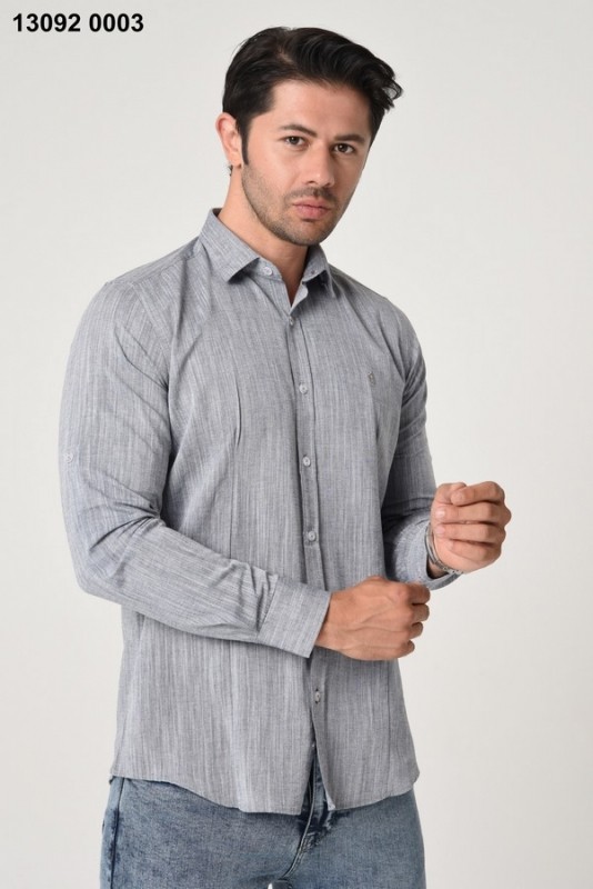 Timeless elegance: your new gray shirt