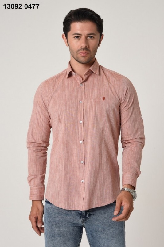 Daytime outings and casual occasions.