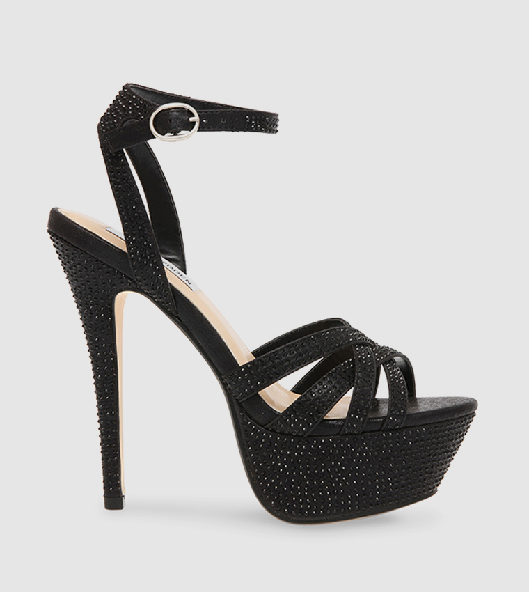 كعب عالي  اعلى من طولي