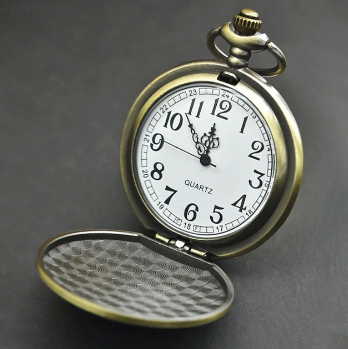Retro Quartz Pocket Watch With A DIY Head can be used as gift or to add to your style